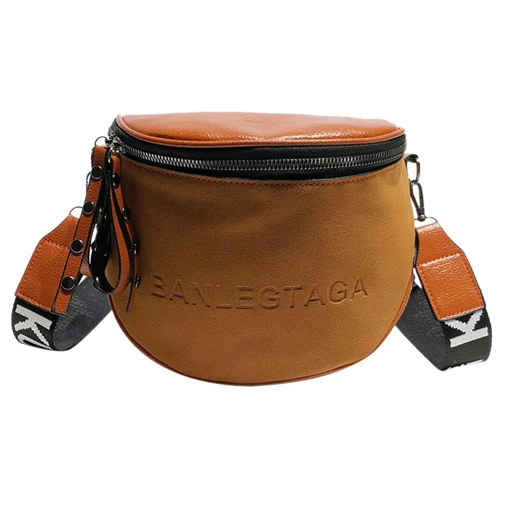 Trendy Casual Female Semicircle Saddle Leather Crossbody Bag With Wide Straps